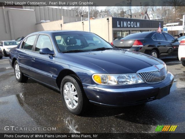 2002 Lincoln Continental  in Pearl Blue