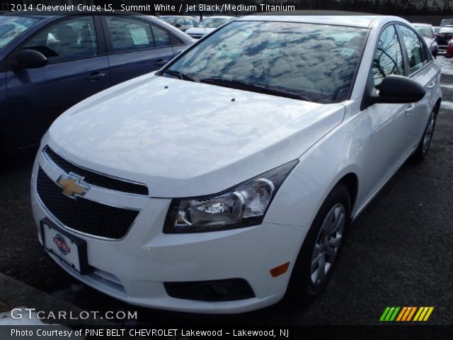 2014 Chevrolet Cruze LS in Summit White