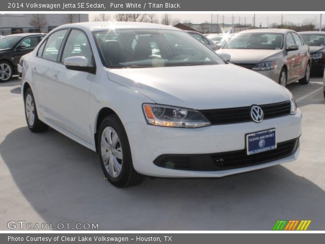2014 Volkswagen Jetta SE Sedan in Pure White