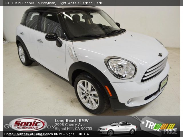 2013 Mini Cooper Countryman in Light White