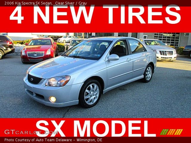 2006 Kia Spectra SX Sedan in Clear Silver