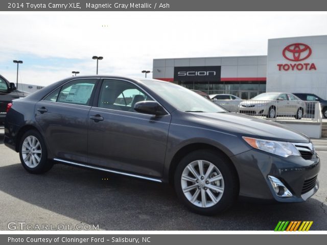 2014 Toyota Camry XLE in Magnetic Gray Metallic