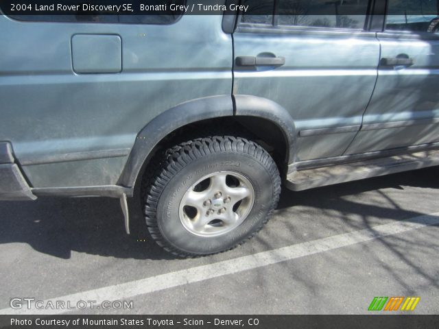 2004 Land Rover Discovery SE in Bonatti Grey