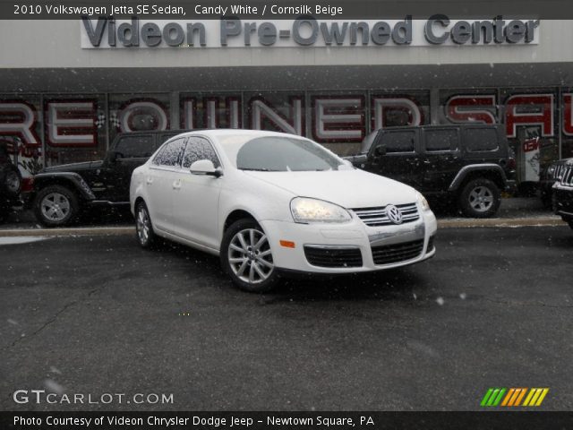 2010 Volkswagen Jetta SE Sedan in Candy White