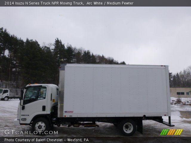 2014 Isuzu N Series Truck NPR Moving Truck in Arc White