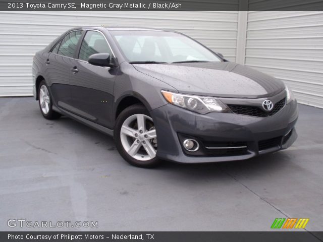 2013 Toyota Camry SE in Magnetic Gray Metallic