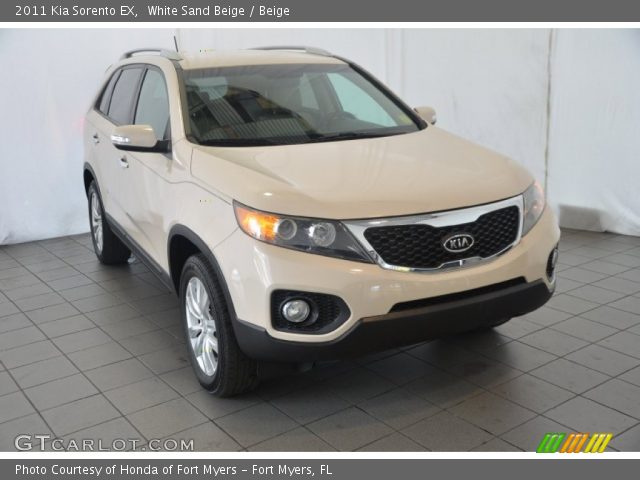 2011 Kia Sorento EX in White Sand Beige