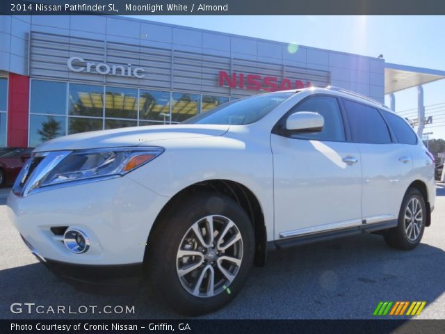 2014 Nissan Pathfinder SL in Moonlight White