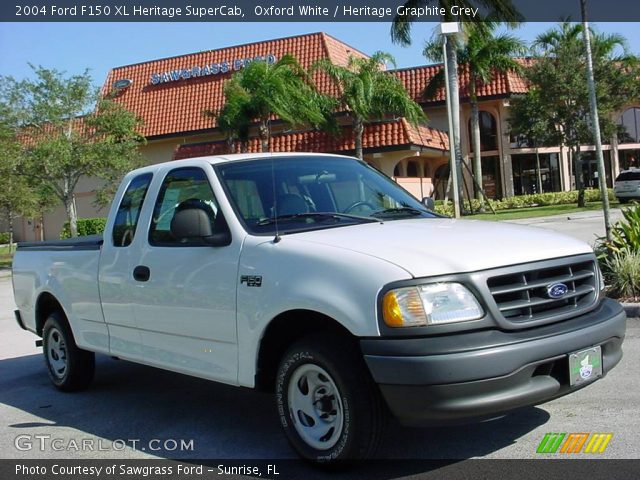 2004 Ford F150 XL Heritage SuperCab in Oxford White