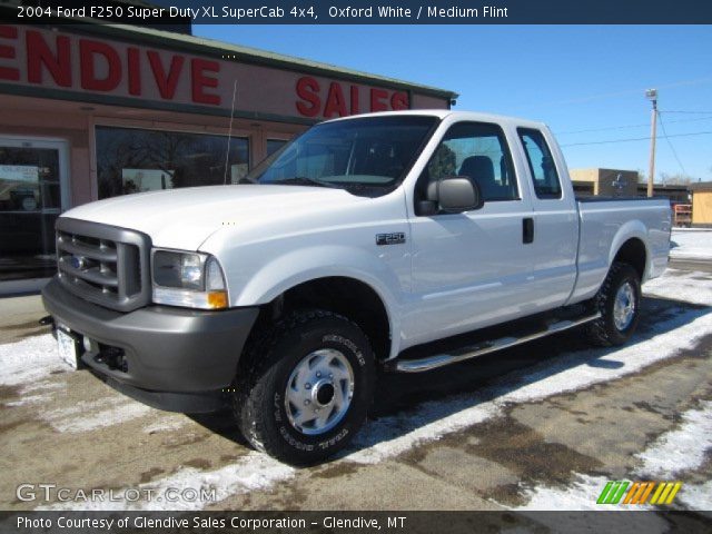 2004 Ford F250 Super Duty XL SuperCab 4x4 in Oxford White
