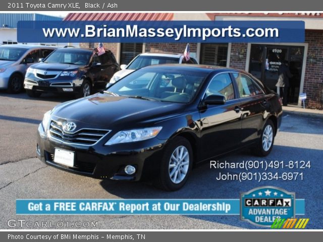 2011 Toyota Camry XLE in Black