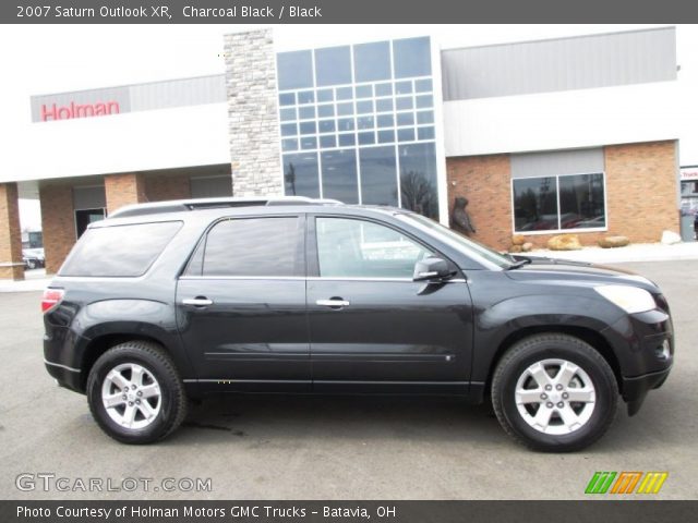 2007 Saturn Outlook XR in Charcoal Black