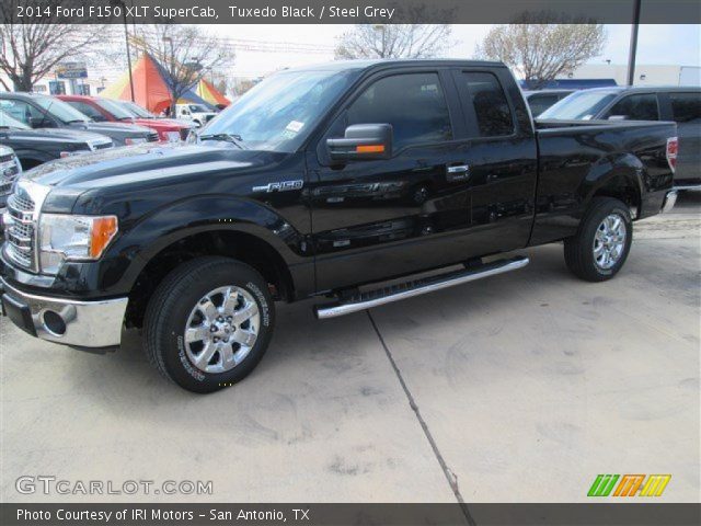 2014 Ford F150 XLT SuperCab in Tuxedo Black