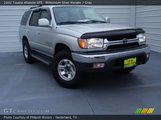 2002 Toyota 4Runner SR5 in Millennium Silver Metallic