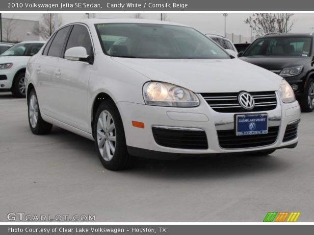 2010 Volkswagen Jetta SE Sedan in Candy White