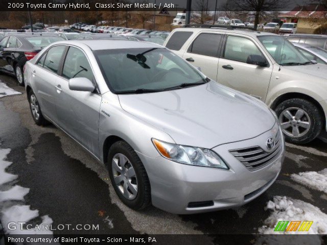 2009 Toyota Camry Hybrid in Classic Silver Metallic