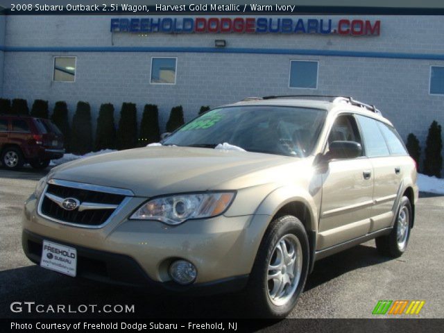 2008 Subaru Outback 2.5i Wagon in Harvest Gold Metallic