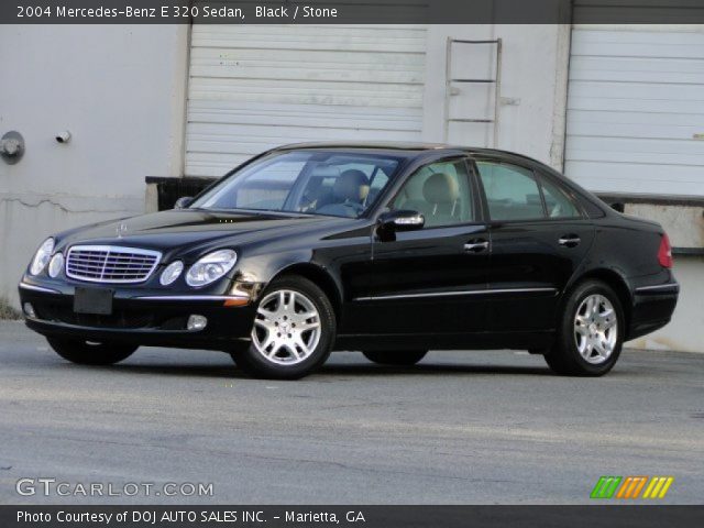 2004 Mercedes-Benz E 320 Sedan in Black
