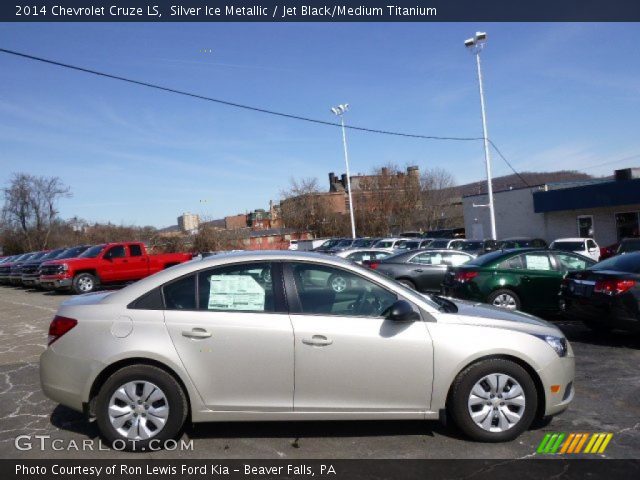 2014 Chevrolet Cruze LS in Silver Ice Metallic