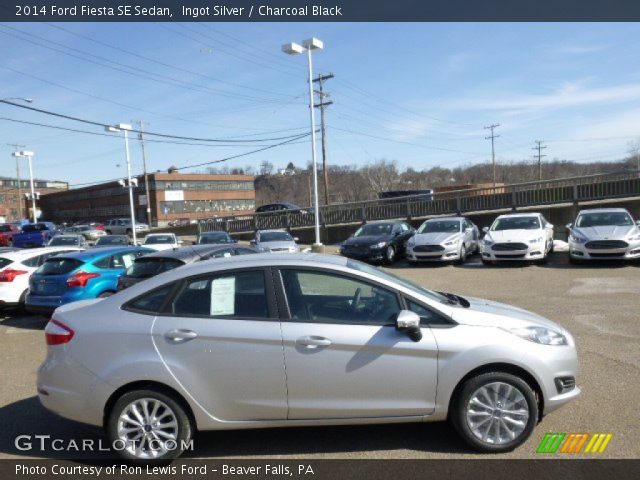 2014 Ford Fiesta SE Sedan in Ingot Silver