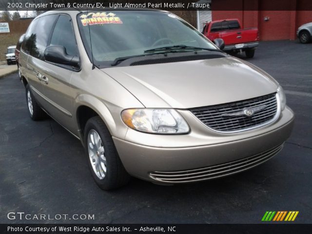 2002 Chrysler Town & Country EX in Light Almond Pearl Metallic