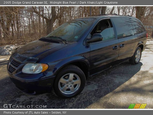 2005 Dodge Grand Caravan SE in Midnight Blue Pearl