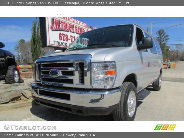 2013 Ford E Series Van E350 XLT Passenger in Oxford White