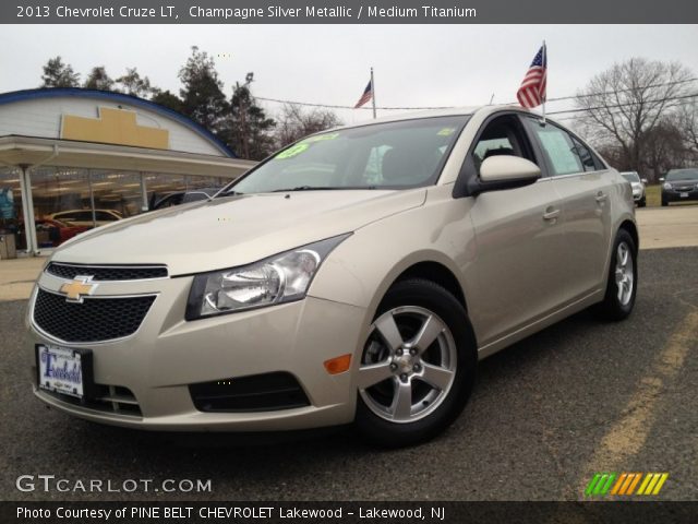 2013 Chevrolet Cruze LT in Champagne Silver Metallic