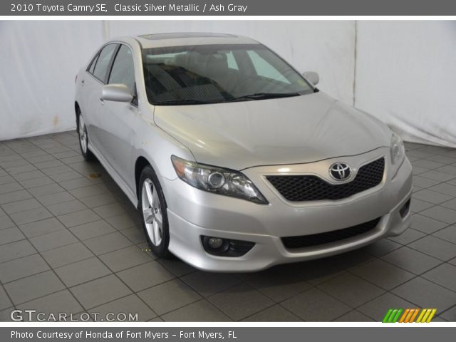 2010 Toyota Camry SE in Classic Silver Metallic