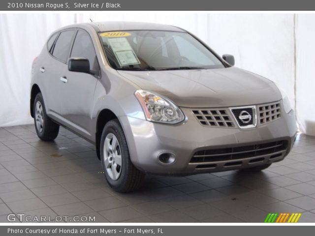 2010 Nissan Rogue S in Silver Ice
