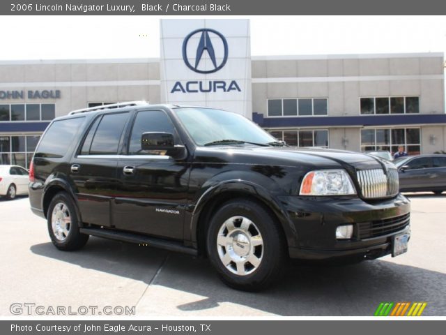 2006 Lincoln Navigator Luxury in Black