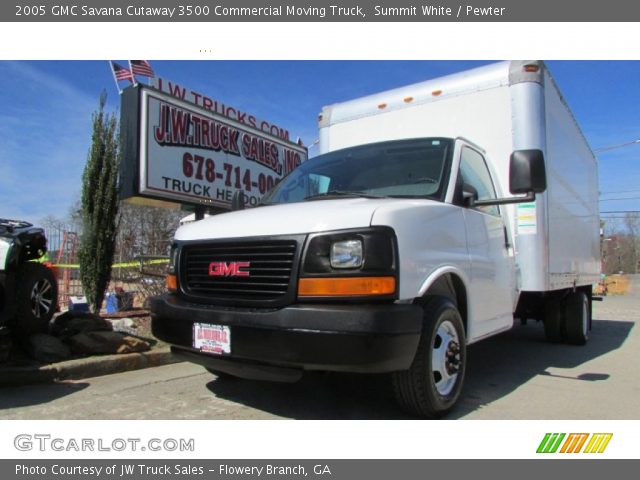 2005 GMC Savana Cutaway 3500 Commercial Moving Truck in Summit White