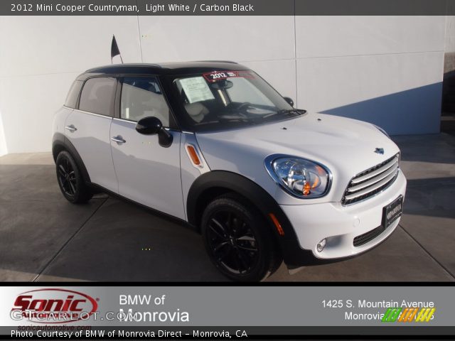 2012 Mini Cooper Countryman in Light White