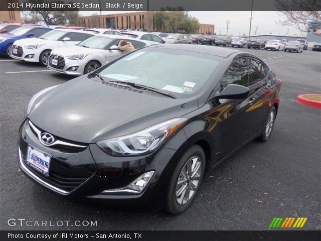 2014 Hyundai Elantra SE Sedan in Black