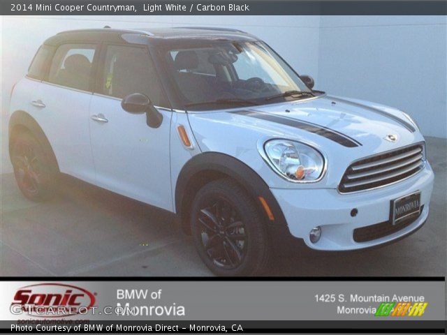 2014 Mini Cooper Countryman in Light White