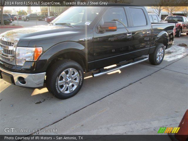2014 Ford F150 XLT SuperCrew in Tuxedo Black
