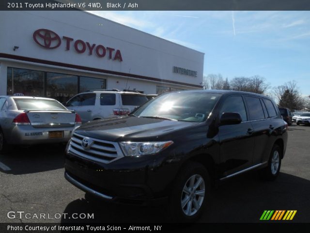 2011 Toyota Highlander V6 4WD in Black
