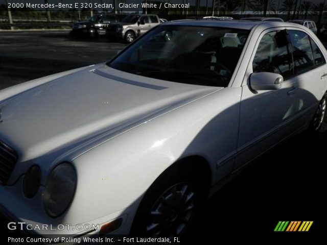 2000 Mercedes-Benz E 320 Sedan in Glacier White