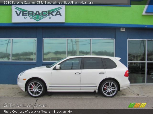 2010 Porsche Cayenne GTS in Sand White