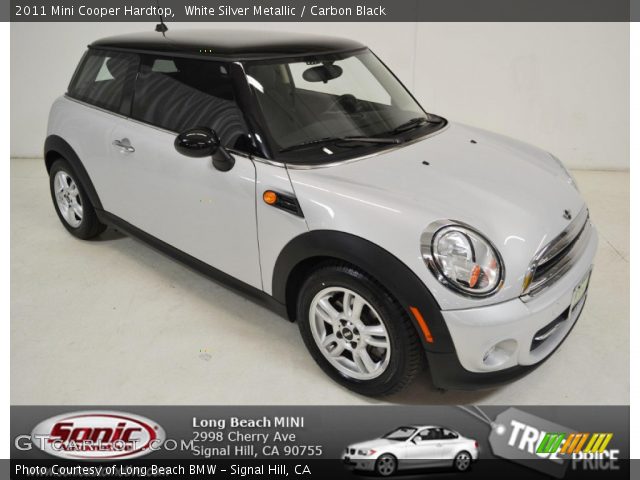 2011 Mini Cooper Hardtop in White Silver Metallic