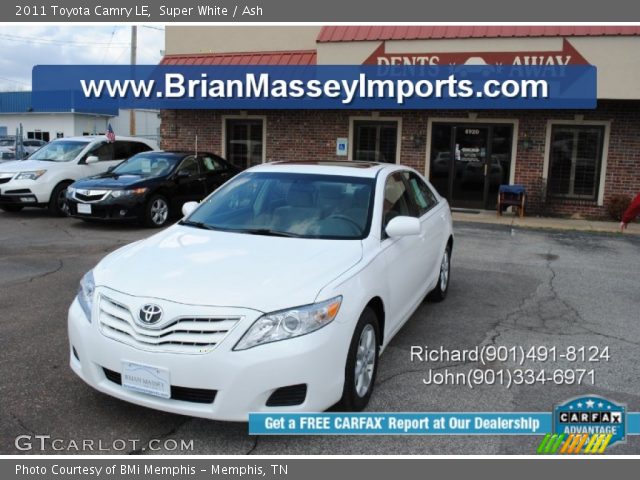 2011 Toyota Camry LE in Super White