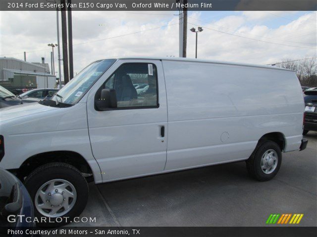 2014 Ford E-Series Van E150 Cargo Van in Oxford White