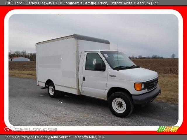 2005 Ford E Series Cutaway E350 Commercial Moving Truck in Oxford White