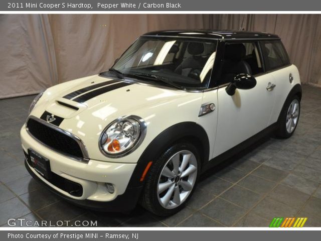 2011 Mini Cooper S Hardtop in Pepper White
