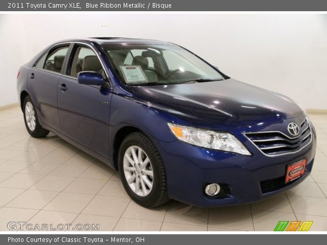 2011 Toyota Camry XLE in Blue Ribbon Metallic