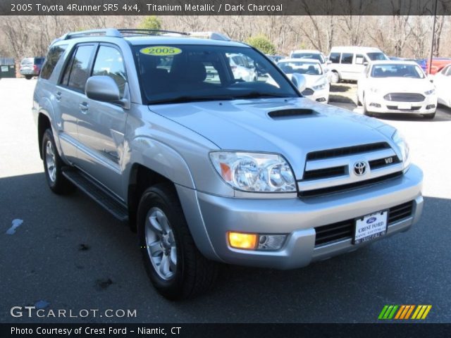 2005 Toyota 4Runner SR5 4x4 in Titanium Metallic