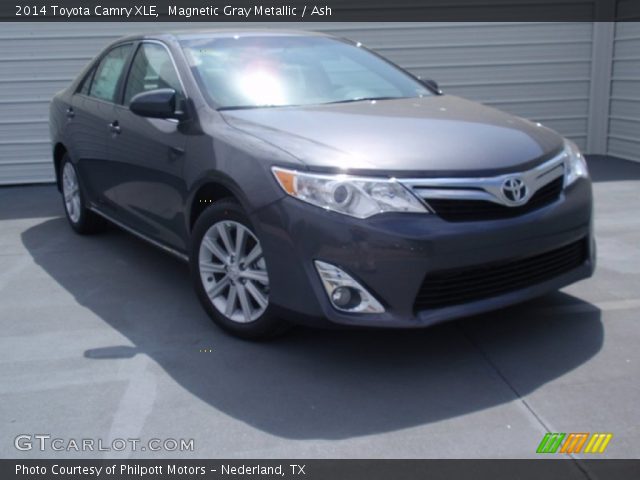 2014 Toyota Camry XLE in Magnetic Gray Metallic