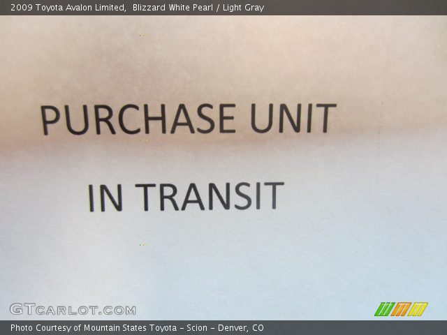 2009 Toyota Avalon Limited in Blizzard White Pearl