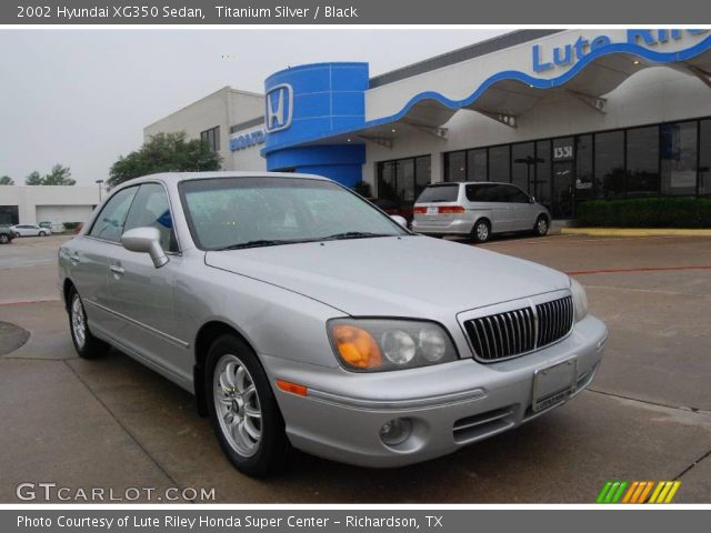 2002 Hyundai XG350 Sedan in Titanium Silver