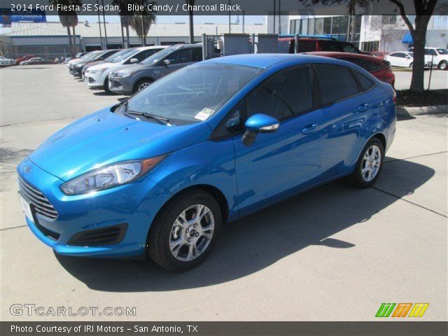 2014 Ford Fiesta SE Sedan in Blue Candy